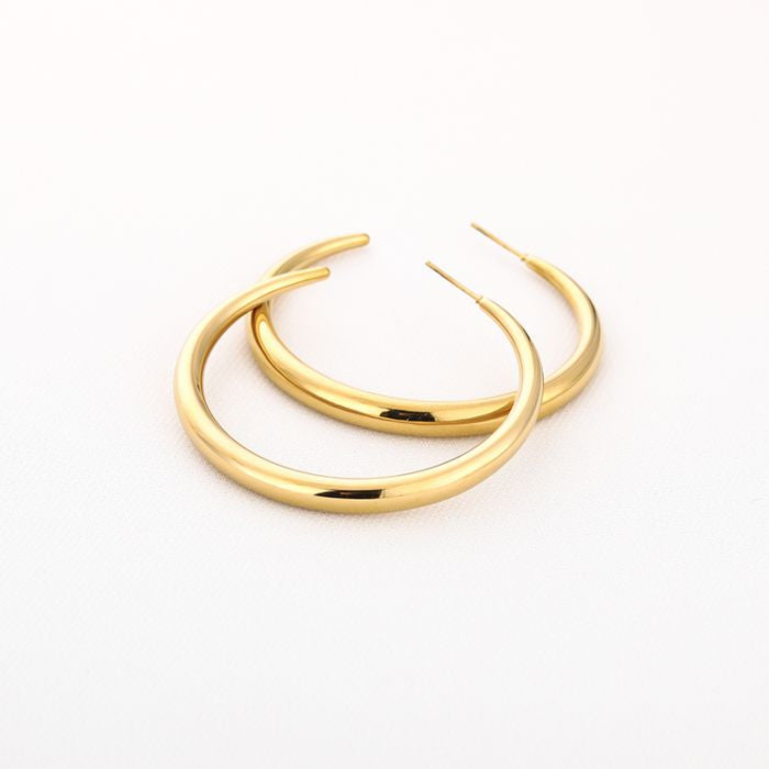 Basic Aila Hoops Earrings - Gold