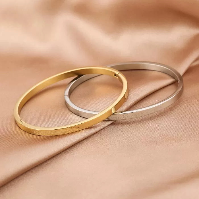 Bangle Basic Bracelet - Gold