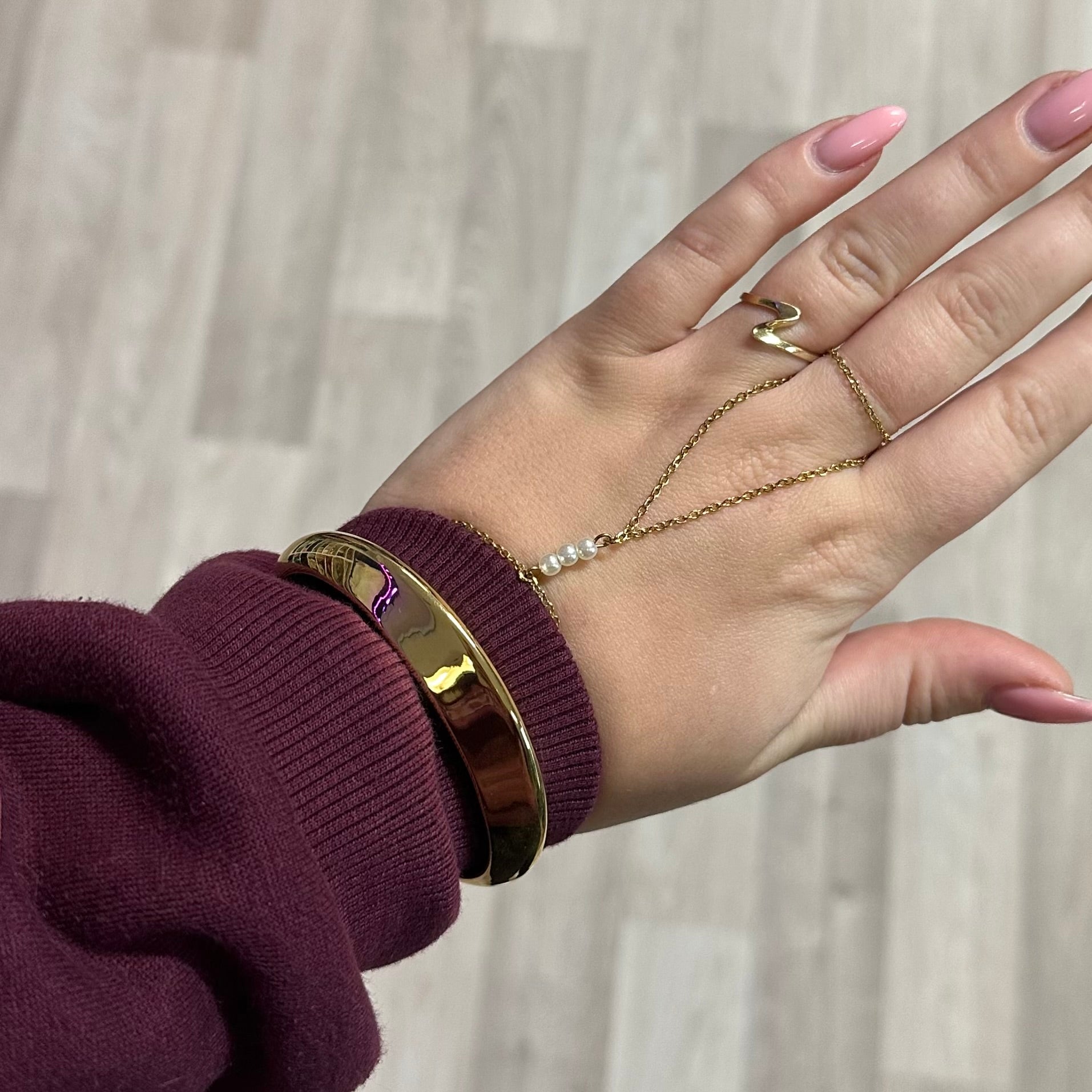 Mira Bangle Bracelet - Silver