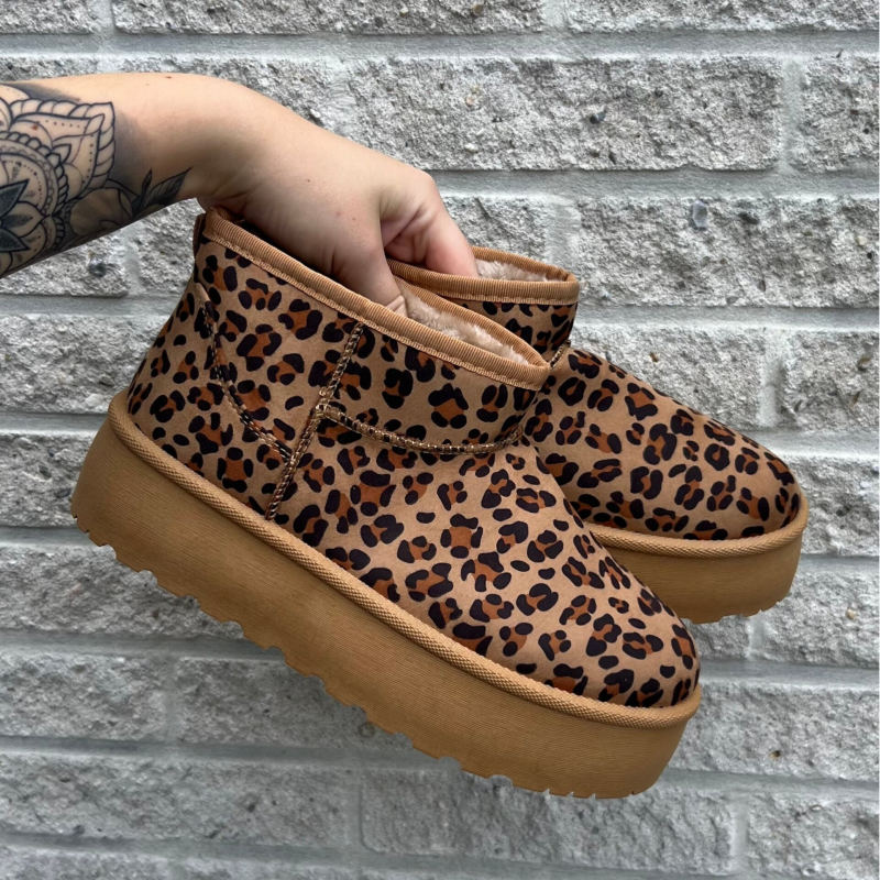 Fluffy Boots - Panterprint