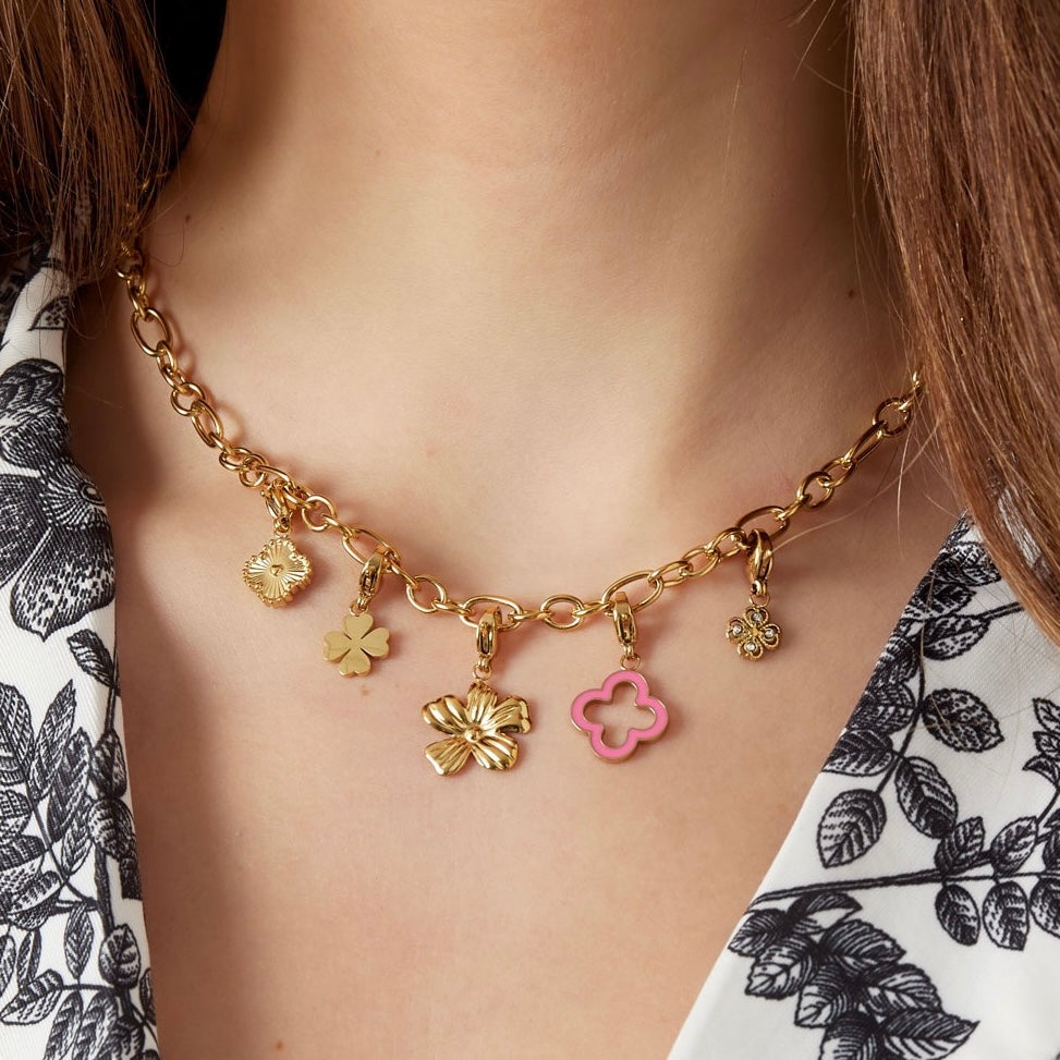 Figure Heart Flower Necklace - Gold