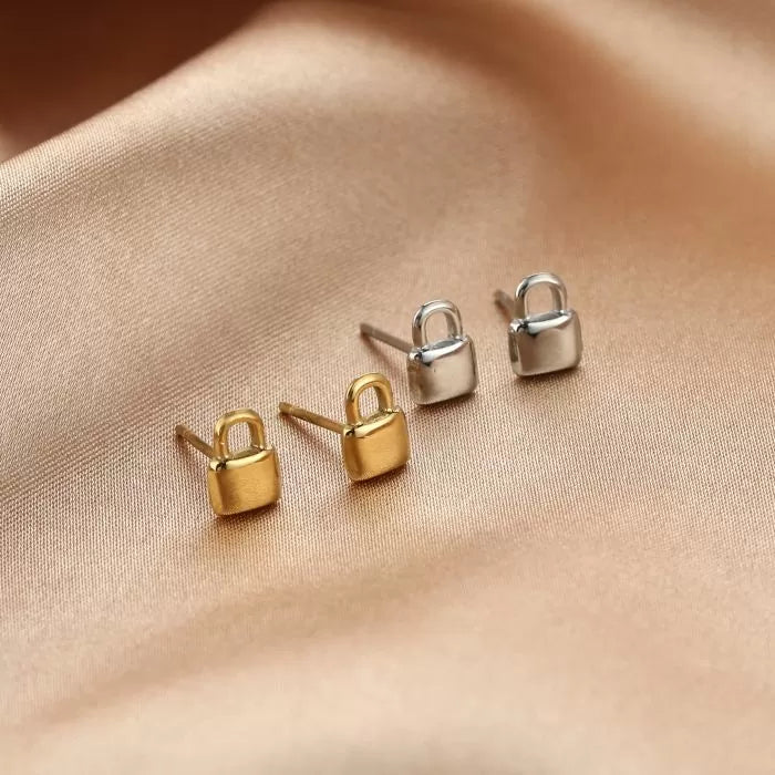 Ear Stud Lock - Gold