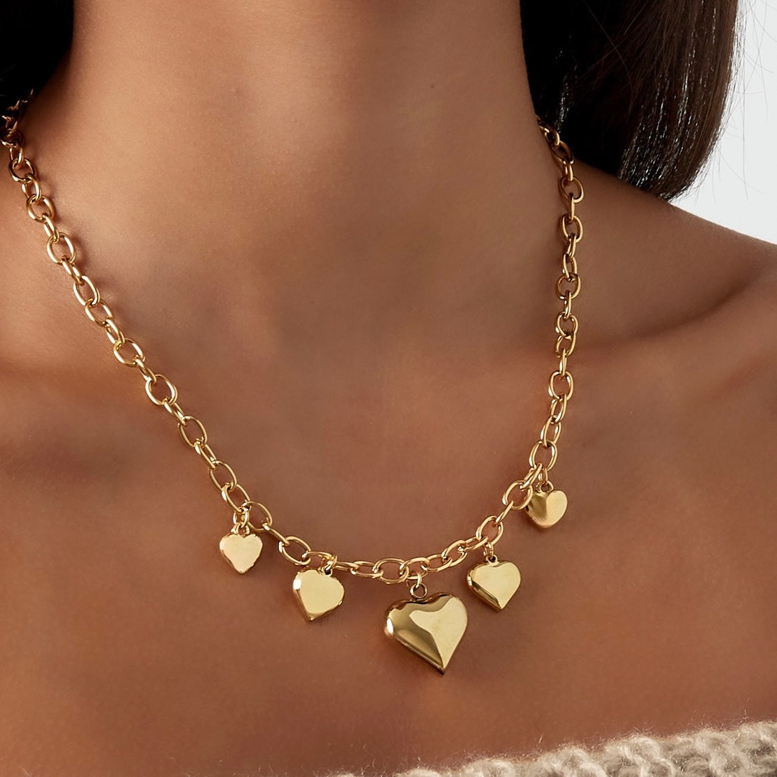 Figure Lovely Heart Necklace - Gold