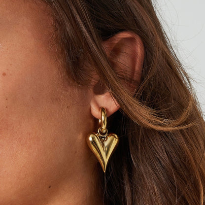 Tessa Heart Earrings - Gold