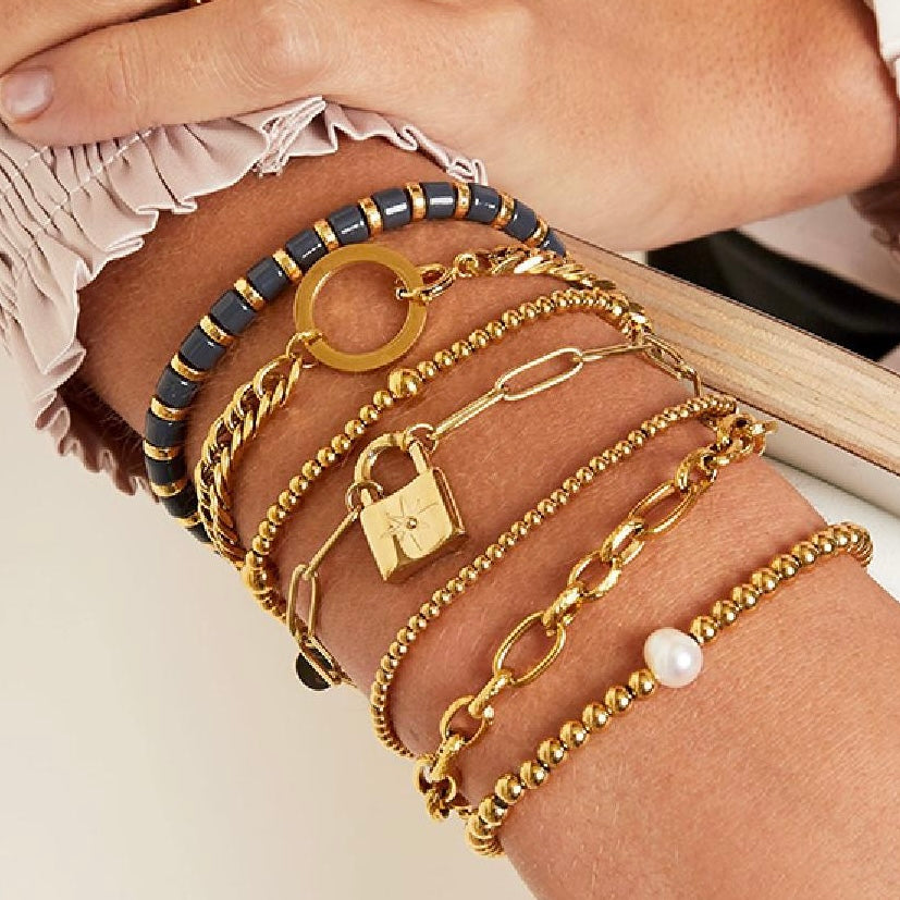 Cute Lock Bracelet - Gold