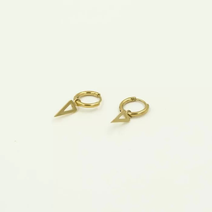 Basic Anouk Earrings - Gold - Sieradenbycelin Sieradenbycelin Sieradenbycelin