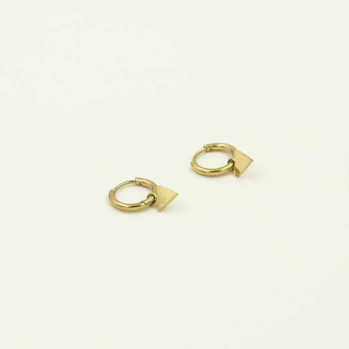 Basic Triangle Earrings - Gold - Sieradenbycelin Sieradenbycelin Sieradenbycelin