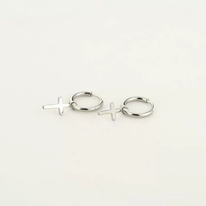 Basic Cross Earrings - Silver - Sieradenbycelin Sieradenbycelin Sieradenbycelin