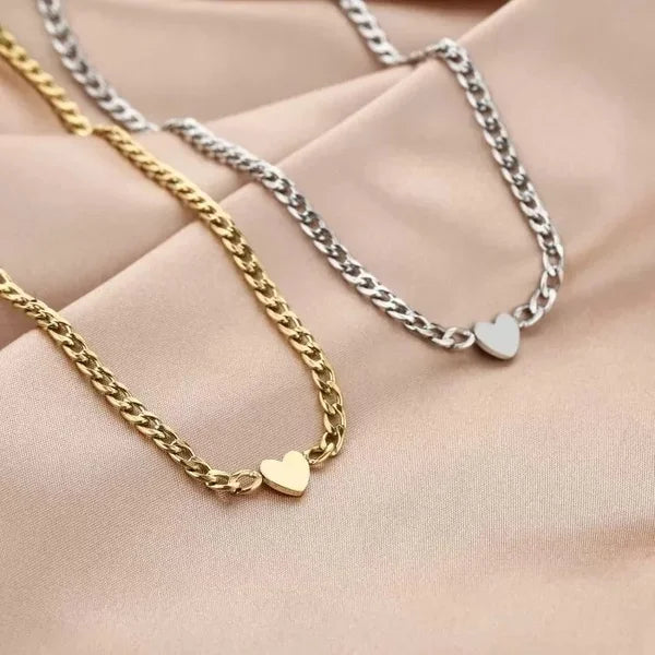 Heart Chain Necklace - Gold - Sieradenbycelin Sieradenbycelin Sieradenbycelin