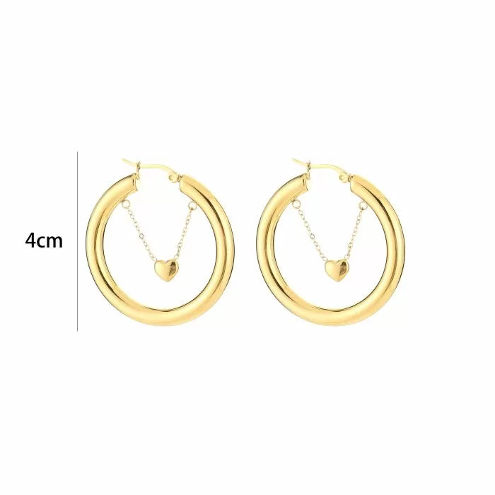 Hoop With Heart Earrings - Gold - Sieradenbycelin Sieradenbycelin Sieradenbycelin